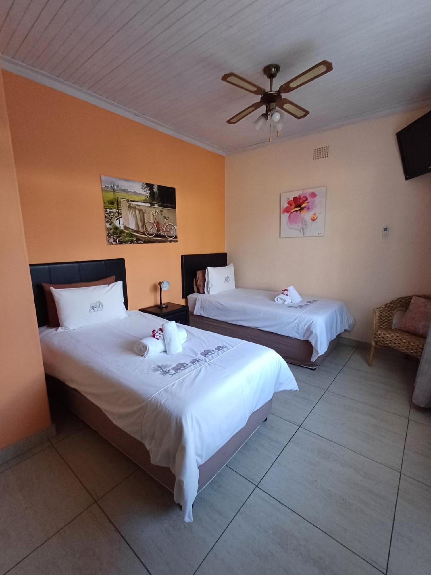 Capbon Guesthouse Windhoek Exterior foto