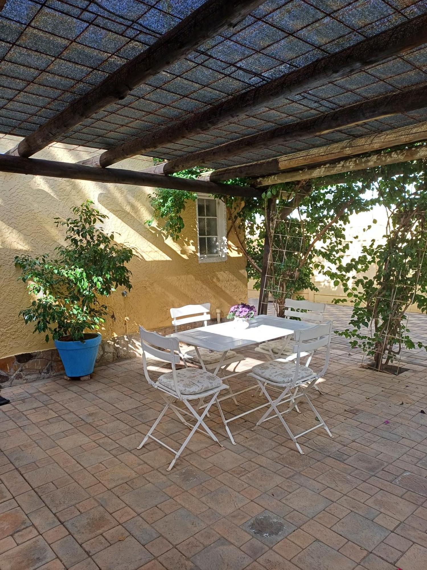 Capbon Guesthouse Windhoek Exterior foto