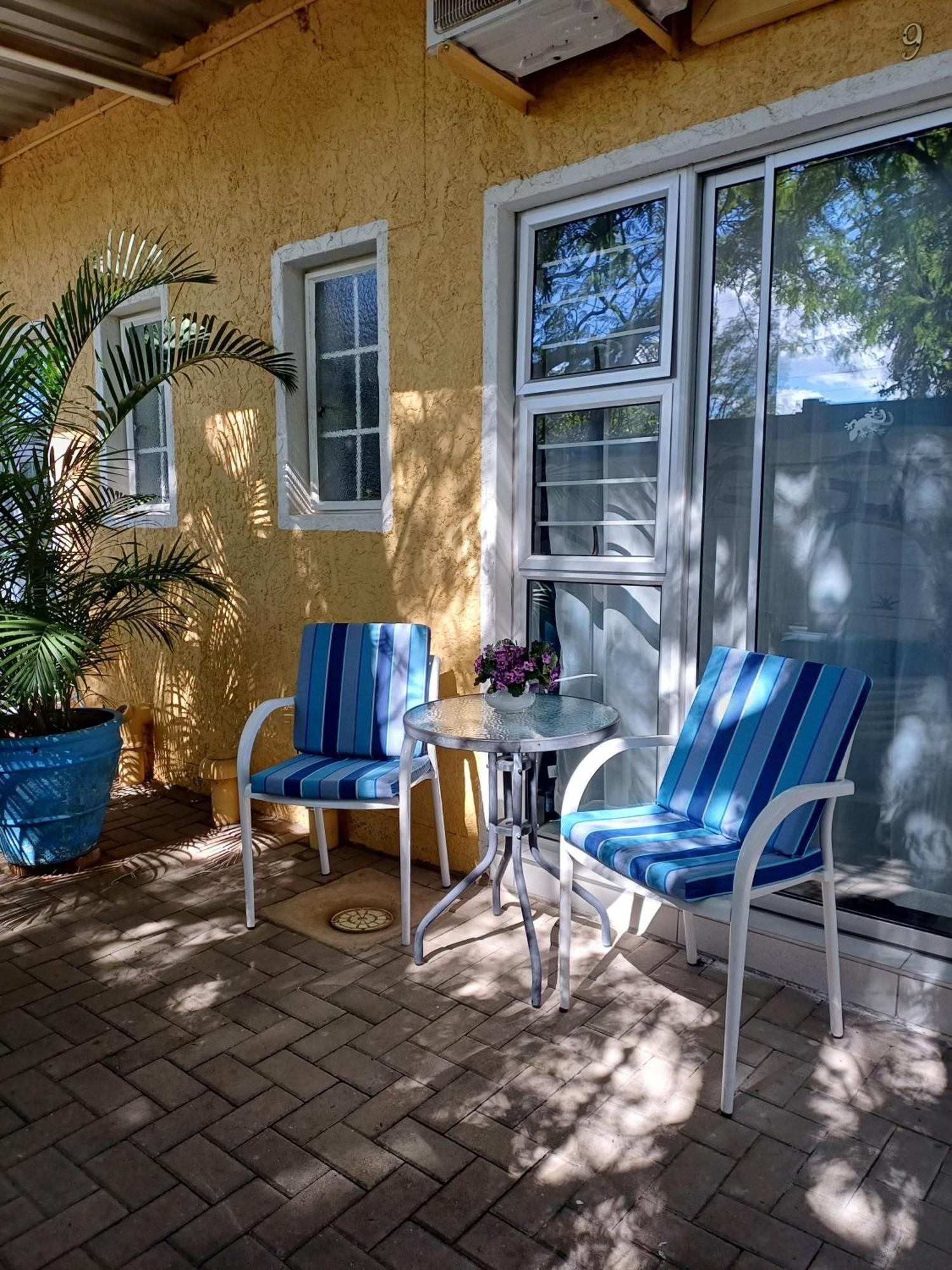 Capbon Guesthouse Windhoek Exterior foto